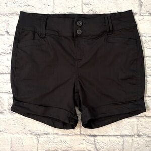 Torrid Cuffed Hem Black Shorts Stretchy 5 Inch Inseam Women’s Size 10
